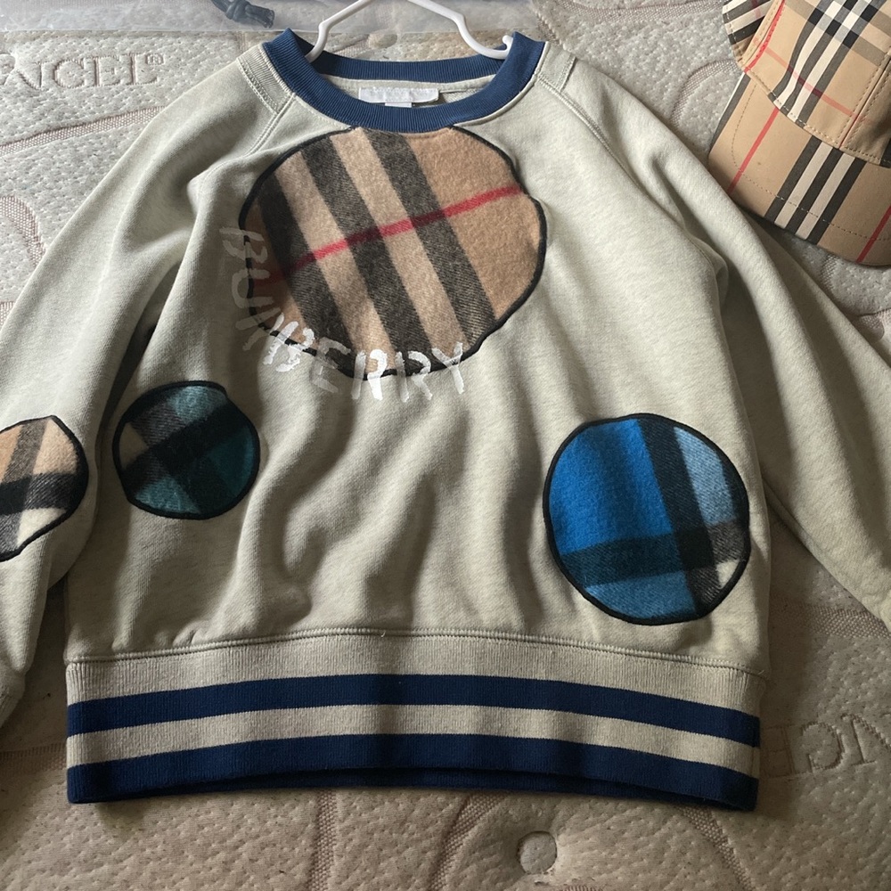 Kids Burberry sweater